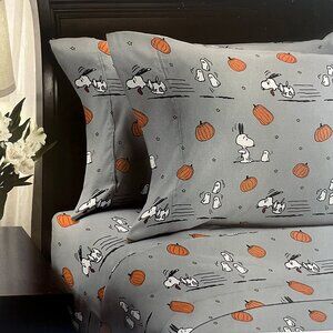 Peanuts Snoopy Halloween Twin Sheet Set Gray Ghost Pumpkin Spooky Fun Bedding